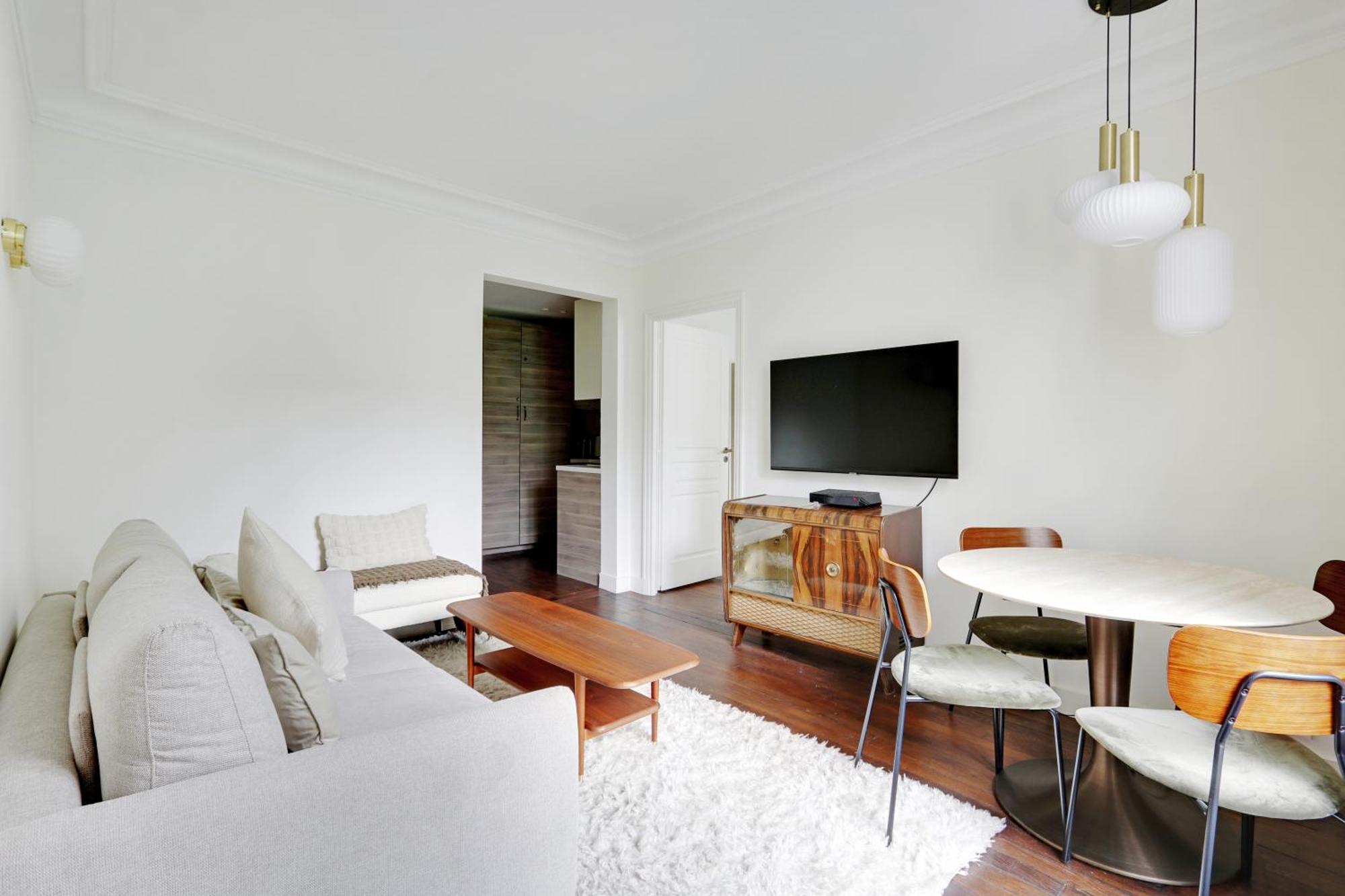 Apartment Pick A Flat's In Saint-germain - Rue De Sevres Paris